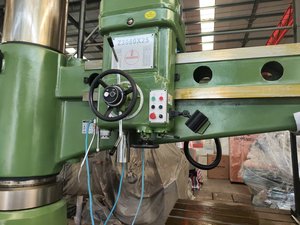 Machine à percer radiale robuste <span class=keywords><strong>de</strong></span> grande taille 63 mm Z3063x2000, machine à percer radiale hydraulique - Product Image 3