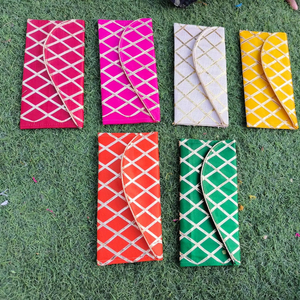 Enveloppes d'argent en soie Gota indiennes traditionnelles Shagun Lifafa pour mariage Eidi Sagan Haldi Mehndi couleurs assorties pochette cadeau faveur - Product Image 6