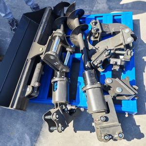 전지형 미니 굴삭기 0.8톤 3톤 EPA 엔진 농장용 소형 굴삭기 광폭 트랙 설계 - Product Image 6