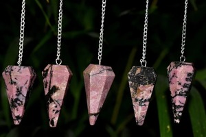 High Quality Spiritual Rhodonite Amethyst <b>Crystal</b> Cone Dowsing Pendant Handmade Souvenir <b>Crystal</b> <b>Crafts</b> Meditation Mascot Cube - Product Image 3