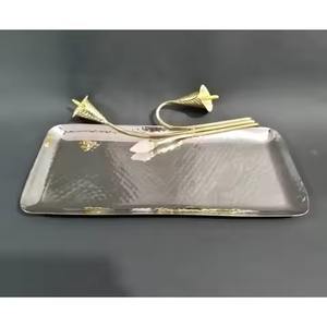 Bandeja de Servicio Rectangular de Acero Inoxidable, Hermosa Bandeja para Chocolate con Asas de Diseño - Product Image 4