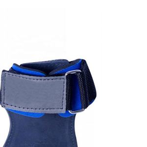 New Arrival Custom Men's Gym Workout Fitness <b>Weight</b> Cross <b>Training</b> <b>Weight</b> Lifting Palm Guard Grip Pads 2022 - Product Image 5