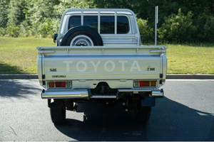 Toyota Land Cruiser FJZ75 de 1994, Coupé Pickup Usado, Motor a Gasolina o Diésel Turbo 4L, Transmisión Manual LHD con Opciones de Volante a la Izquierda - Product Image 3