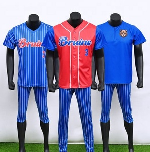 Ensemble de maillot et de pantalon de football personnalisé de haute qualité avec impression par sublimation respirante, design unisexe - Product Image 3