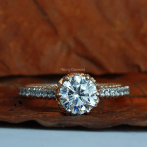 Anillo de compromiso de diamante cultivado en laboratorio de corte redondo de 1,2 quilates, regalo de aniversario de diamante CVD de oro rosa para ella - Product Image 1