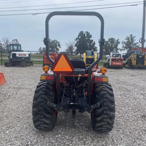 Tractor compacto Kubota usado de 33HP, tractor agrícola 4x4. - Product Image 1