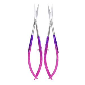 Ciseaux à ressort multicolores avec poignées russes antidérapantes Micro ciseaux personnalisés pour la beauté - Product Image 1