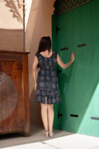 Vestido Midi con Estampado Abstracto de Tierra, Cuello en V, Tonos Suaves, Manga Abullonada, Cintura Natural, Ecológico, Corte en A, para Verano - Product Image 3