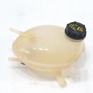 ถังน้ำหล่อเย็นฟอร์ด อีโคสปอร์ต ซีรีส์ GN11-8A080-BA ZTJA, ZTJB, ZTJC ดีเซล 1500 (12>) - Product Image 5