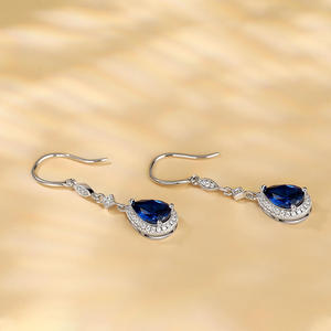 Boucles d'oreilles pendantes en argent sterling de forme poire Jeulia - Product Image 6
