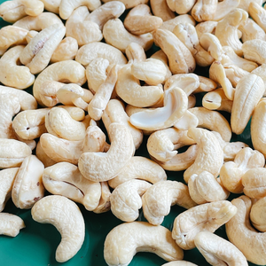 เม็ดมะม่วงหิมพานต์จากโรงงานผลิต - Product Image 1