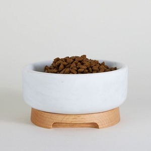 Bol double pour chien et chat en pierre de travertin naturelle tendance et luxueuse avec base rectangulaire, plateau de repas pour animaux de compagnie artisanal de luxe - Product Image 4