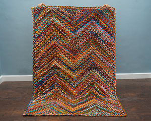 Jute Journeys Handwoven Wool Rug Modern and Stylish Geometric Pattern Carpet with Plush Pile Height Washable for Home Use - Product Image 6