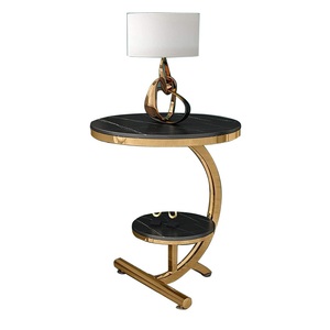 Accessoires décoratifs de meubles de table de chevet Table d'appoint en métal plaqué or avec dessus en marbre - Product Image 1