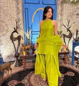 Vestido Tradicional Pakistaní Farshi Shalwar de Seda Bordado a Mano con Cintura Natural, Ropa Casual para Mujer, Ropa Étnica, Vestimenta Cultural - Product Image 4