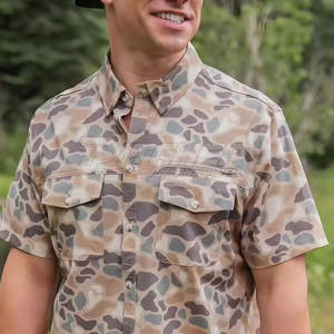 Camisa con botones de pesca para hombre Material ligero transpirable respetuoso con el medio ambiente con UPF 50 + diseñado para uso al aire libre de verano - Product Image 6