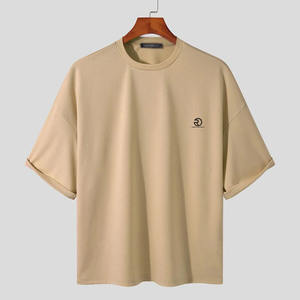 Vente en gros d'ensembles d'été pour hommes en coton 2 pièces ensembles streetwear décontractés courts pour hommes ensemble court 2 pièces pour hommes - Product Image 3