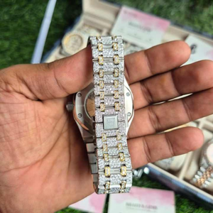 Montre de luxe bicolore Iced Out pour homme, aspect diamant, argent et or, en acier inoxydable argenté, style serti de pierres à haute brillance - Product Image 5