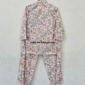 Hermoso vestido estampado floral de bloque de algodón Vestido para ropa informal Vestido estampado de bloque de mano - Product Image 2