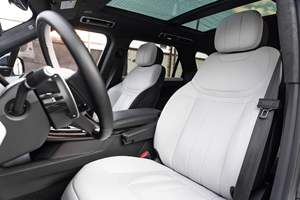 OFFRE SPÉCIALE 2023 Range Rover Sport First Edition Moteur V8 biturbo Transmission automatique AWD - Product Image 5