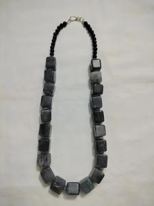 Collier en résine écologique de qualité supérieure, acrylique lucite, bijoux de mariage indiens tendance, style perles classiques pour femmes - Product Image 6