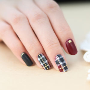 Bandes d'ongles en gel #45207 Bordeaux Tartan Check Meilleure vente d'autocollants pour ongles faciles Salon de haute qualité fabriqué en Corée Article de décoration - Product Image 6