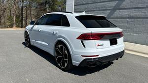Audi RSQ8 Quattro AWD 2021, transmission intégrale, automatique, essence, SUV/crossover - Product Image 3