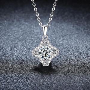 Collier pendentif trèfle à quatre feuilles en argent sterling 925 de haute qualité, avec moissanite VVS D, 1 carat, pour femme, noir - Product Image 3
