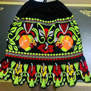 Ensemble couple polynésien 2025 – Jupe à motifs tribaux des îles du Pacifique et chemise ample pour homme, grande taille pour femme, Micronésie 2026 - Product Image 4