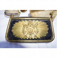 Ceci est une pochette à cartouches de cavalerie impériale autrichienne ou autricho-hongroise, également connue sous le nom de Kartuschkasten.