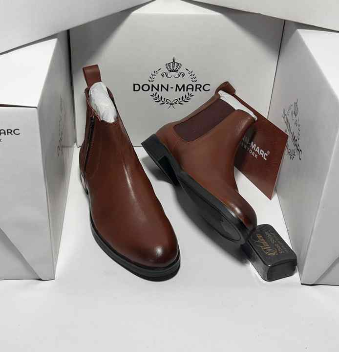 All Seasons Waterproof Chelsea Boots PVC Injection With Steel Toe Chemical Resistance Rain Boots for Summer Winter Spring Autumn