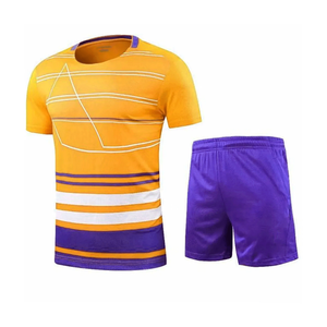 Vêtements de tennis respirants en polyester sublimé personnalisés uniformes unisexes de tennis de table et de badminton ensembles de t-shirts et de shorts de sport pour femmes - Product Image 1