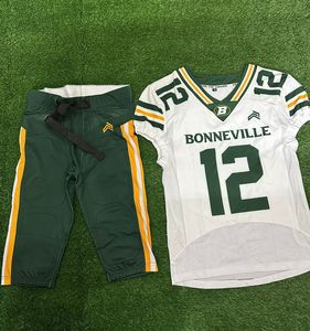 Camiseta de fútbol americano sublimada, ropa de equipo personalizada con logotipo bordado de sarga de la mejor calidad de fábrica, camisetas de alta calidad - Product Image 4