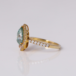 Anillo de compromiso elegante de plata chapada en oro de Ley 925 para mujer, Diamante de corte de pera azul, ajuste de Halo clásico, laboratorio de diamantes creado - Product Image 5