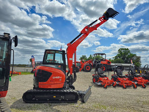 Mini Excavadora Compacta de Alta Calidad U48-5 con Cuchara de Agarre para Construcción Agrícola y Desbroce de Terrenos - Product Image 6