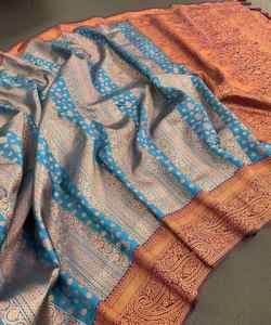 Superbe saree en filet de mariée pour femmes avec broderie lourde et chemisier élégant prêt à l'emploi pour les célébrations de mariage - Product Image 2