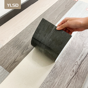Planche de vinyle auto-adhésive/à coller de luxe de Chine Carreaux à peler et à coller de 2mm Revêtement de sol en vinyle PVC imperméable - Product Image 2
