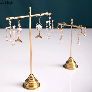 Présentoir à bijoux à plusieurs niveaux Présentoir à clous pour boucles d'oreilles Tour de bijoux Organisateur de bijoux Présentoir de table en gros et F - Product Image 5