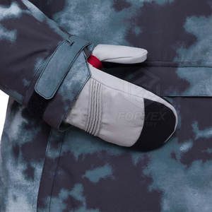 Chaqueta de Invierno Softshell Personalizable de Alta Calidad con Logotipo Frontal, Hecha en Pakistán, Ropa para Hombre con Características Ecológicas - Product Image 3