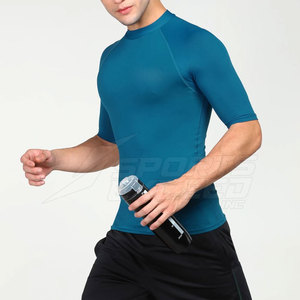 Équipement d'entraînement au combat de bonne qualité personnalisé pour hommes Rash Guard MMA Rash Guard à prix raisonnable fabriqué au Pakistan - Product Image 4