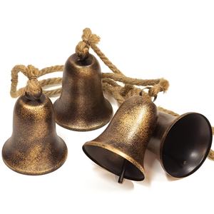 ระฆังวัวโลหะแบบทันสมัยระฆังคริสต์มาสชุบทองสำหรับตกแต่งเทศกาลระฆังวัวสีสันสดใสสำหรับเป็นของที่ระลึก - Product Image 1