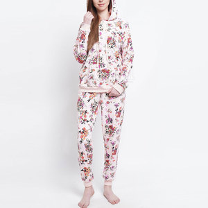 Vêtements de sport d'hiver unisexes, survêtements de jogging respirants de haute qualité avec logo personnalisable, nouveau style, col à capuche, fabriqués au Pakistan - Product Image 4