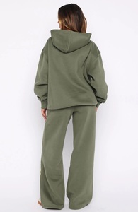 ชุดวอร์มผู้หญิงแบบ 2 ชิ้น ผ้าทึบ ปักลาย สำหรับฤดูหนาว - Product Image 3