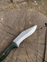 Couteaux de chasse en acier martelé faits à la main, avec étui en cuir gaufré, découpe, matériau solide, prix bas, MOQ faible