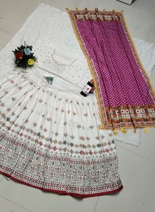 งานพิมพ์ดิจิตอลแฟนซี Navratri สุดฮิตสำหรับเรยอนผ้าเรยอน lehenga choli - Product Image 6