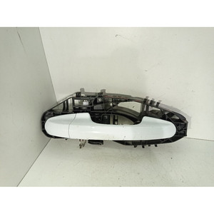 มือจับด้านนอกด้านหน้าขวาของฟอร์ด พูม่า รุ่น 2126416 B7JA/B (19>) - Product Image 1