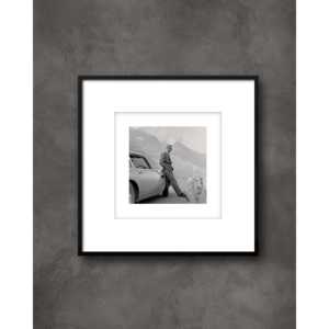 ภาพพิมพ์ศิลปะของฌอน คอนเนอรี เจมส์ บอนด์ ที่มีอสตัน มาร์ติน นักสายลับอังกฤษผู้โดดเด่น - Product Image 1