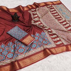 Sari de Seda Suave VASTRA COTTAGE con Estampado Digital Completo y Borde de Zari en Ambos Lados, Sari de Diseñador con Blusa Combinada - Product Image 4