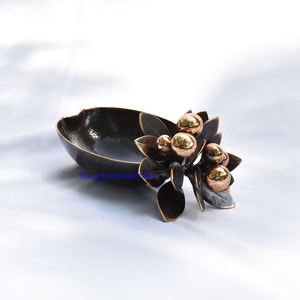 Juego de 6 cuencos decorativos con diseño de forma Irregular chapado en oro, accesorios para mesa de comedor para el hogar de Metal y aluminio - Product Image 3