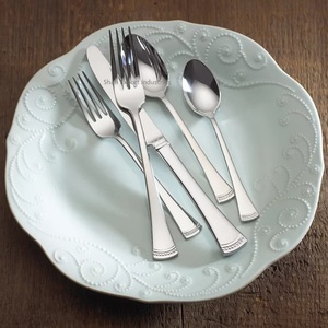 Ensemble de couverts de luxe en acier inoxydable argenté avec poignée royale pour la vaisselle de maison et de restaurant mangeant des ensembles de couverts - Product Image 1